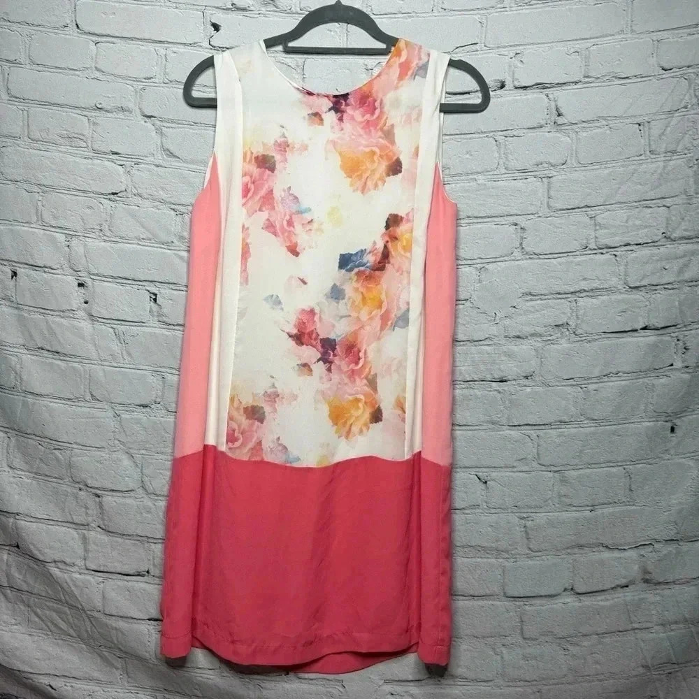 Dalia Pink Floral Crewneck Shift Dress Women’s size 6 - Picture 2 of 10